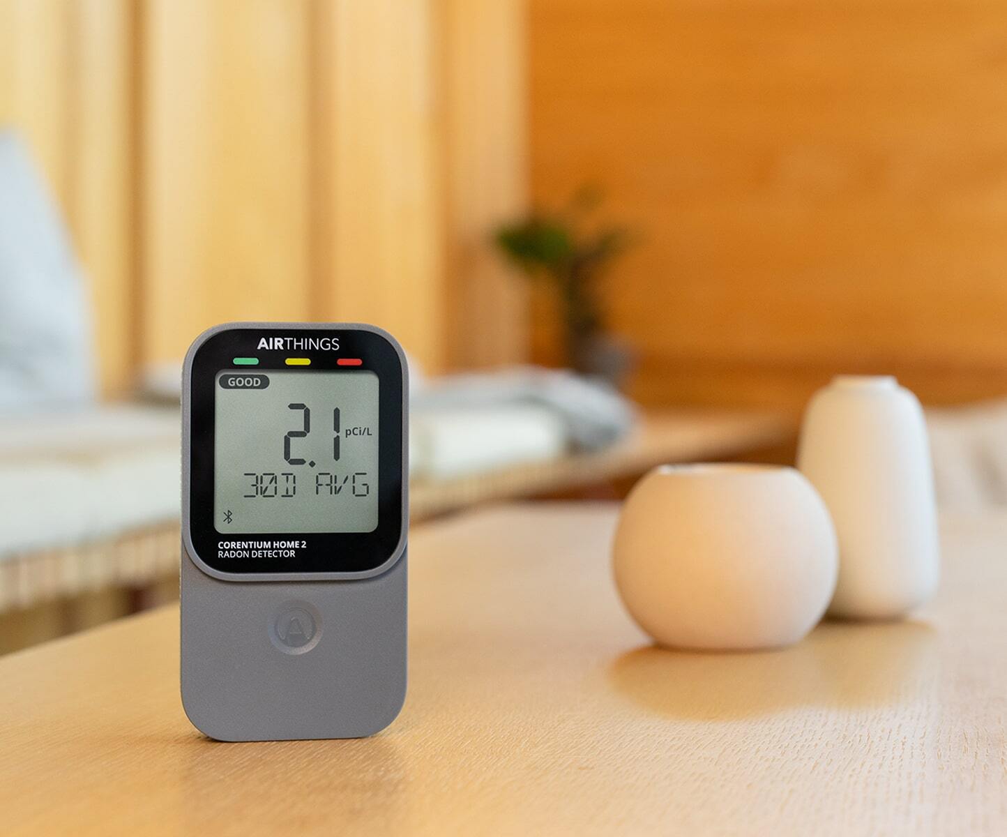 Airthings Corentium Home 2 -  Device standing on table 03