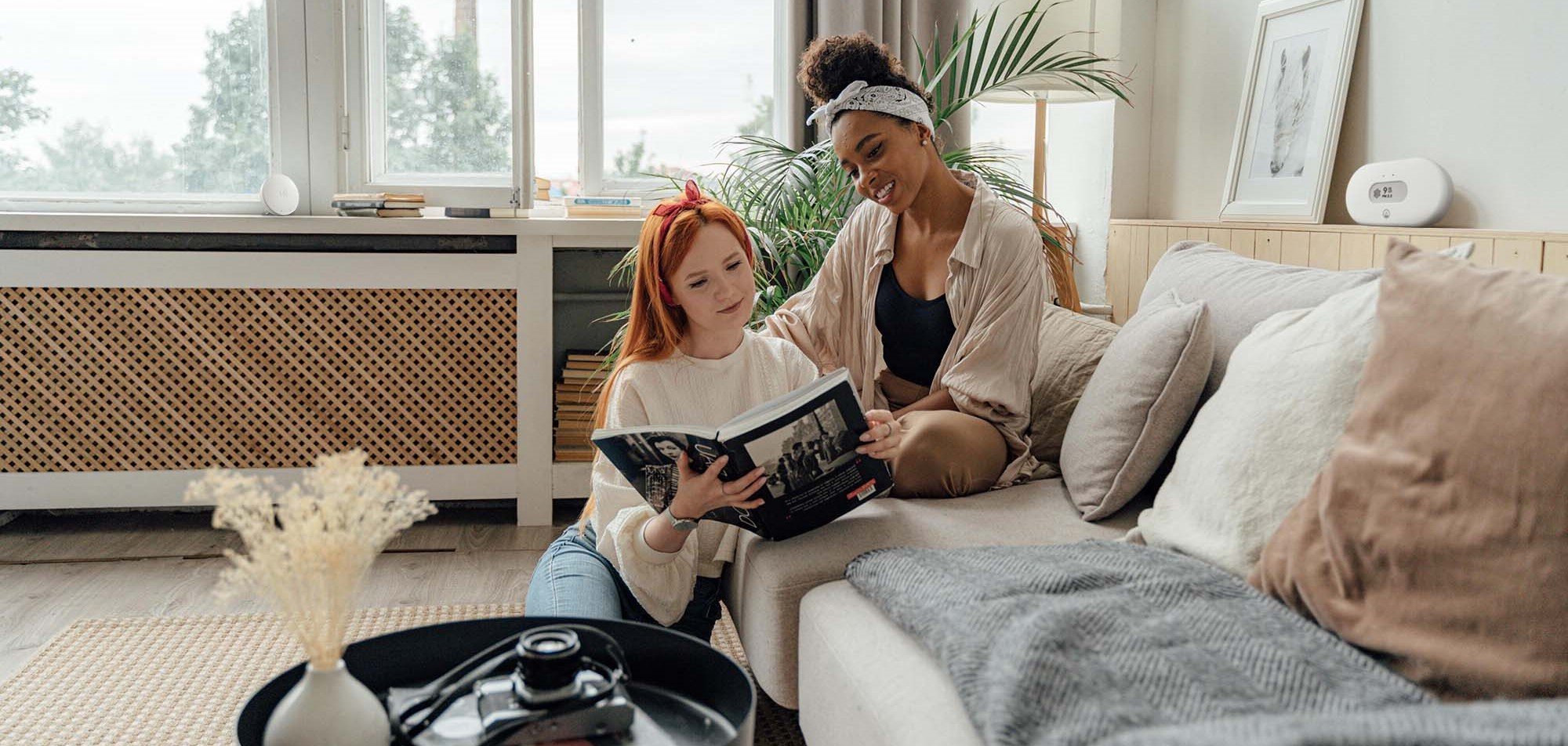 Airthings View Pollution - Lifestyle family_WEB